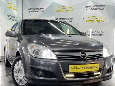 Opel Astra 2012г.