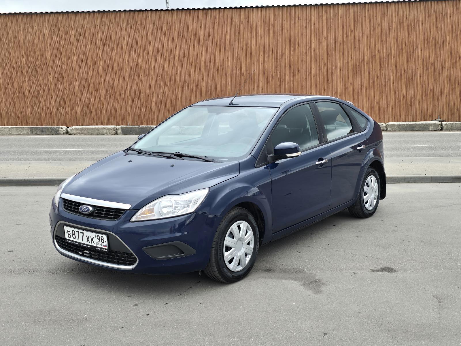 Ford Focus 2010 с пробегом — фото автомобиля ЮНХЭ