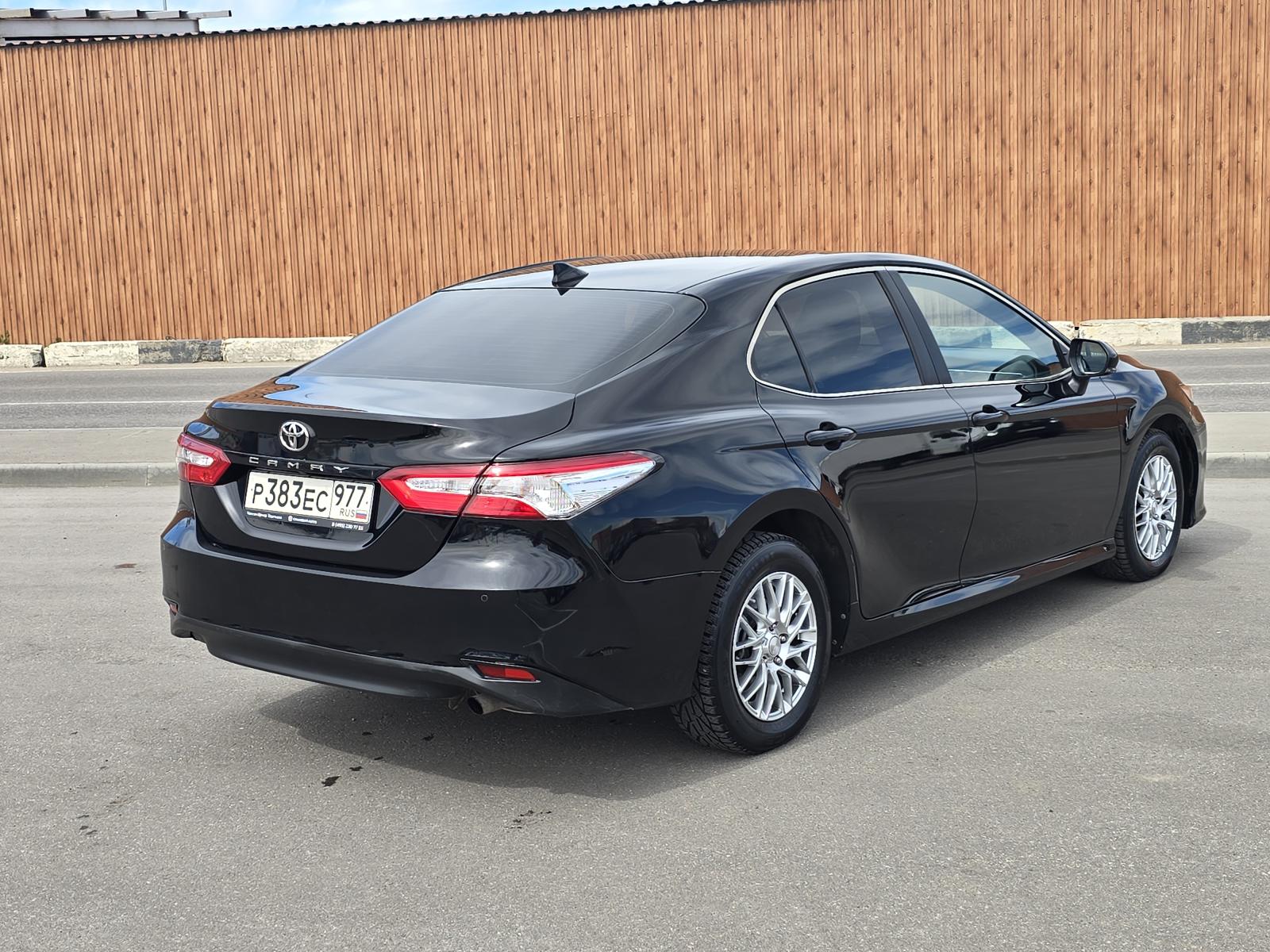 Toyota Camry 2020 — фото 7