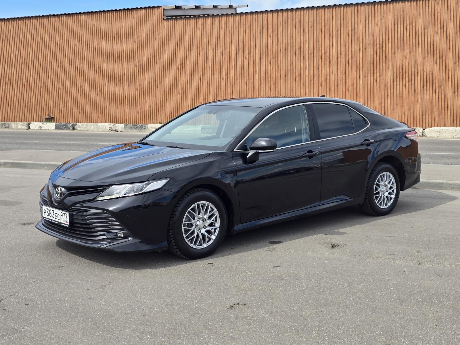 Toyota Camry 2020 — фото 4