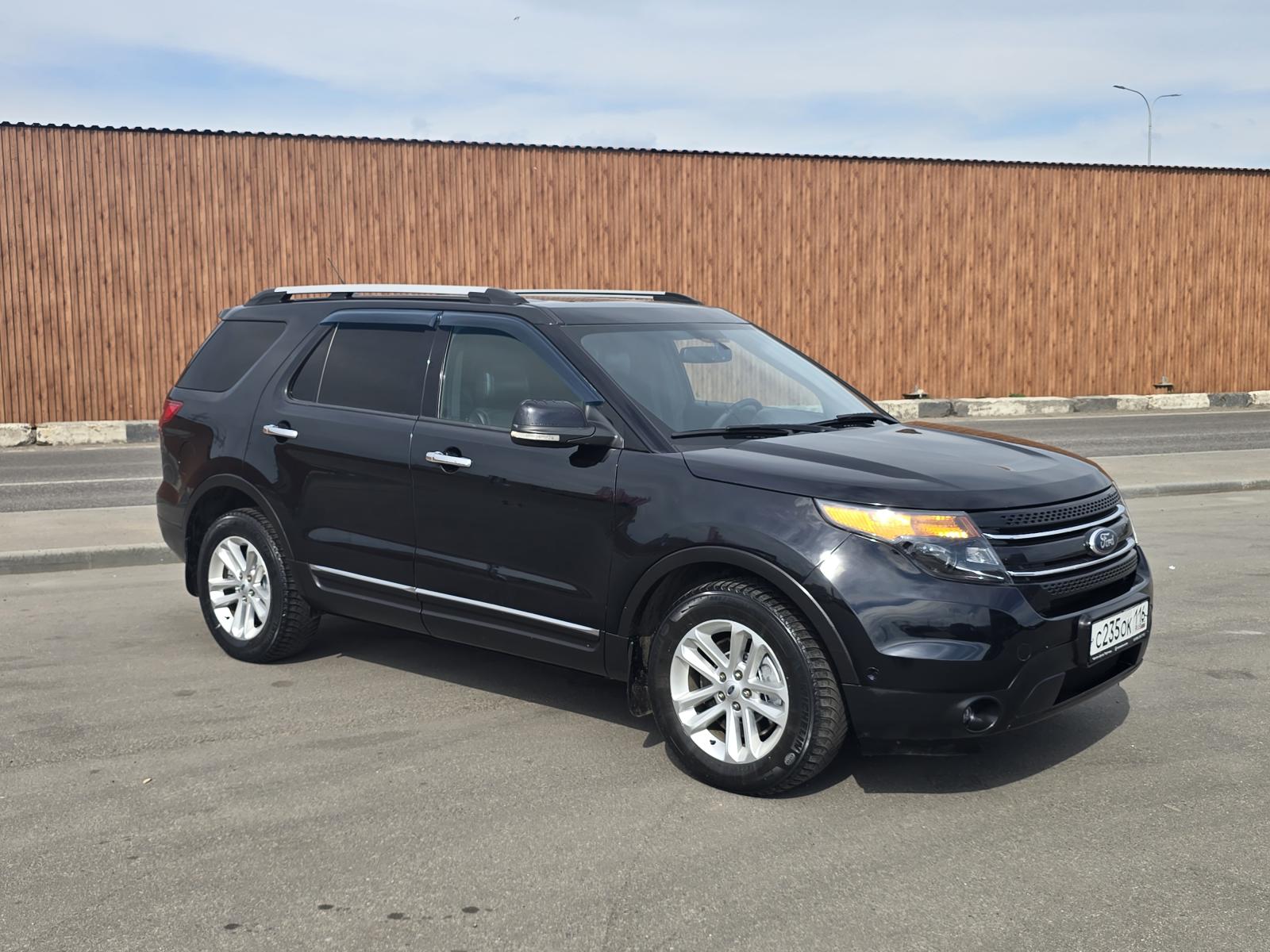 Ford Explorer 2013 — фото 3