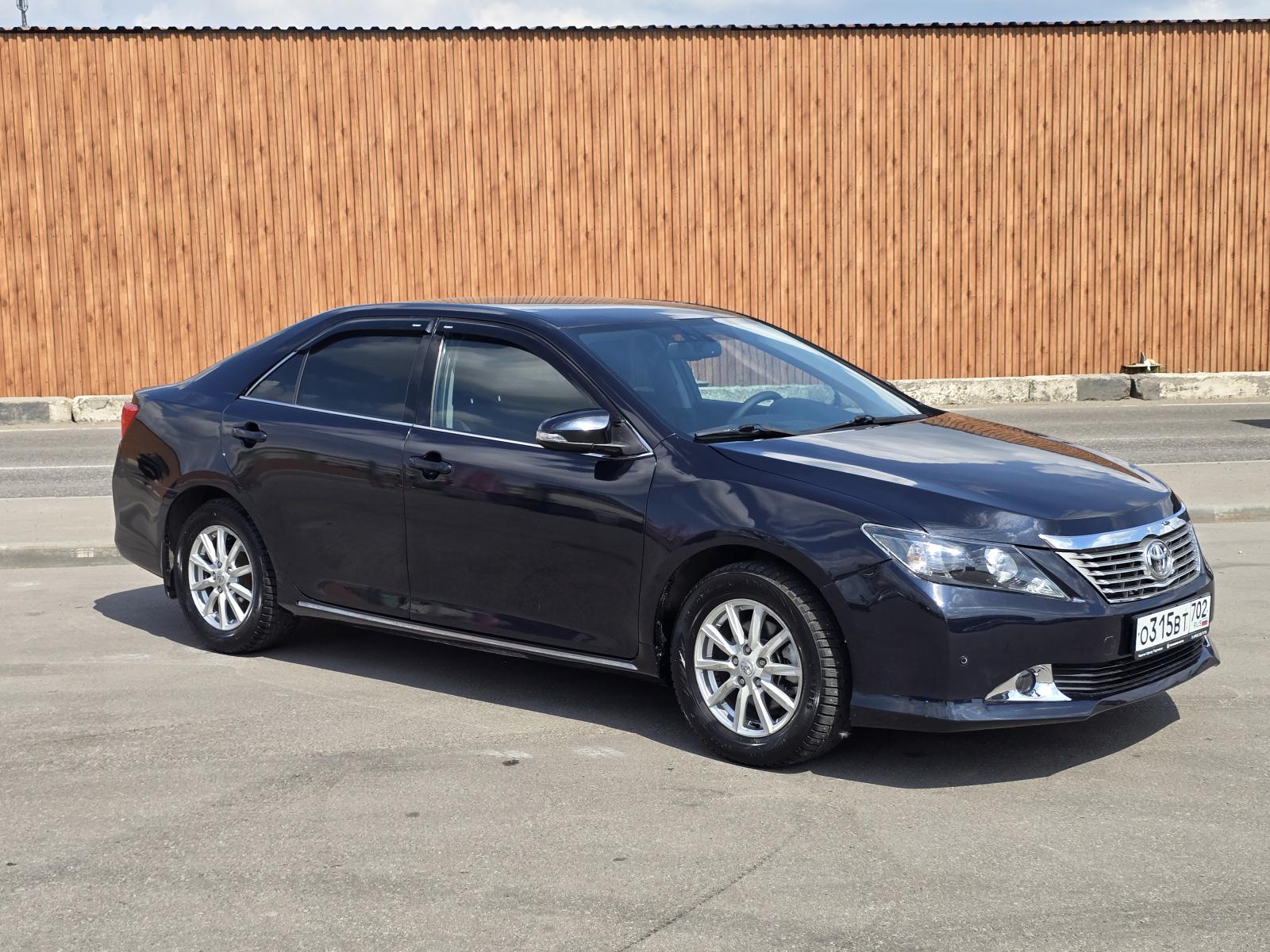 Toyota Camry 2013 — фото 3