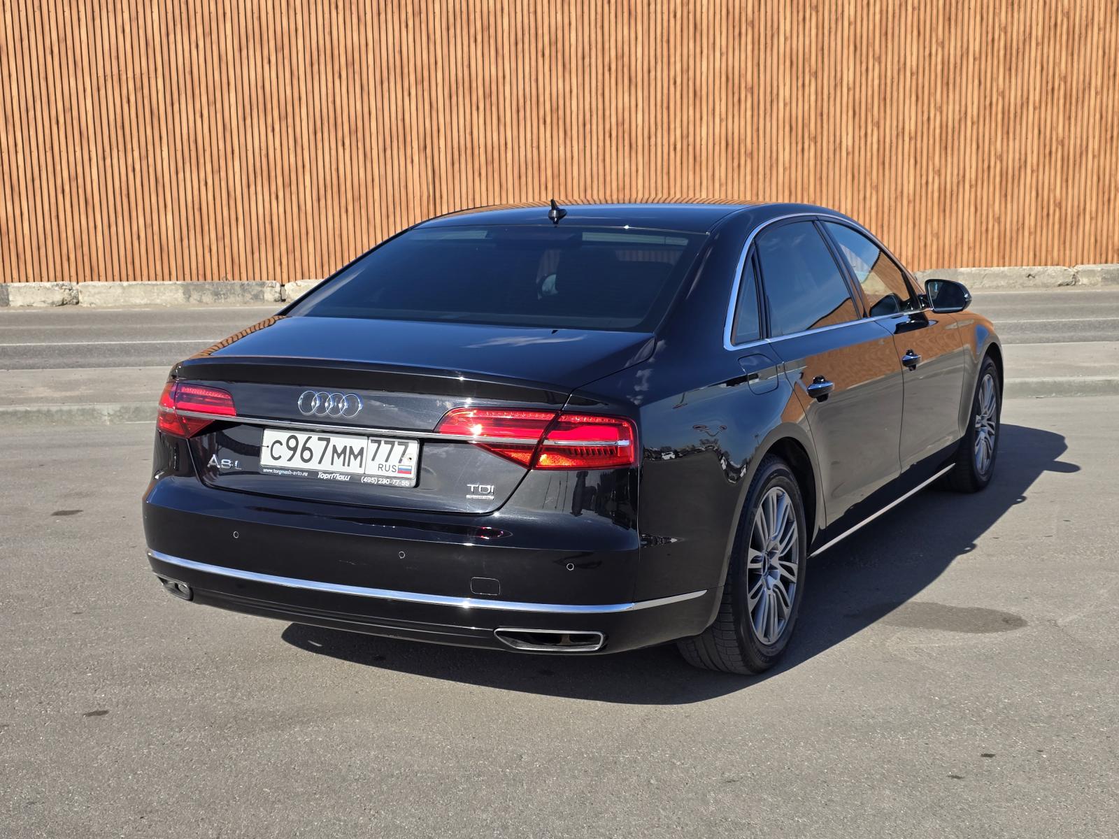 Audi A8 2014 — фото 4