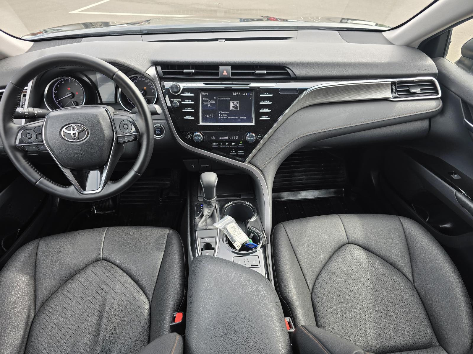 Toyota Camry 2020 — фото 9