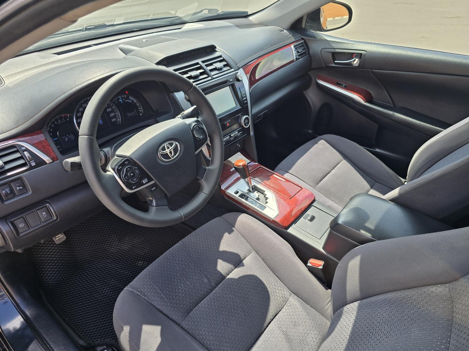 Toyota Camry 2013 — фото 8