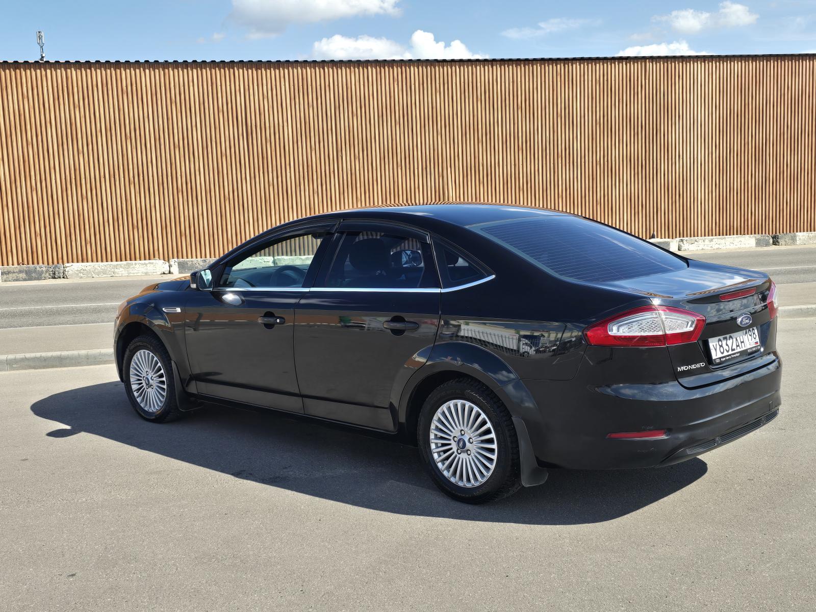 Ford Mondeo 2010 — фото 8