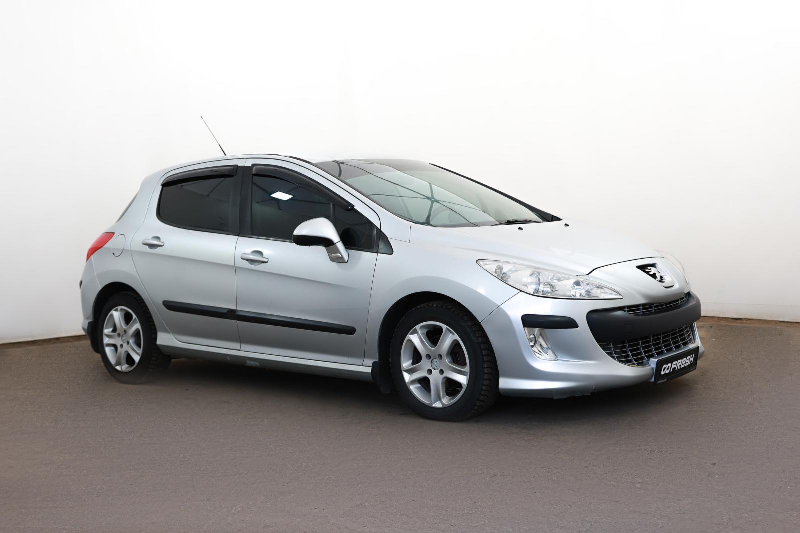 Peugeot 308, I 2010г. 1.6 AT (120 л.с.)