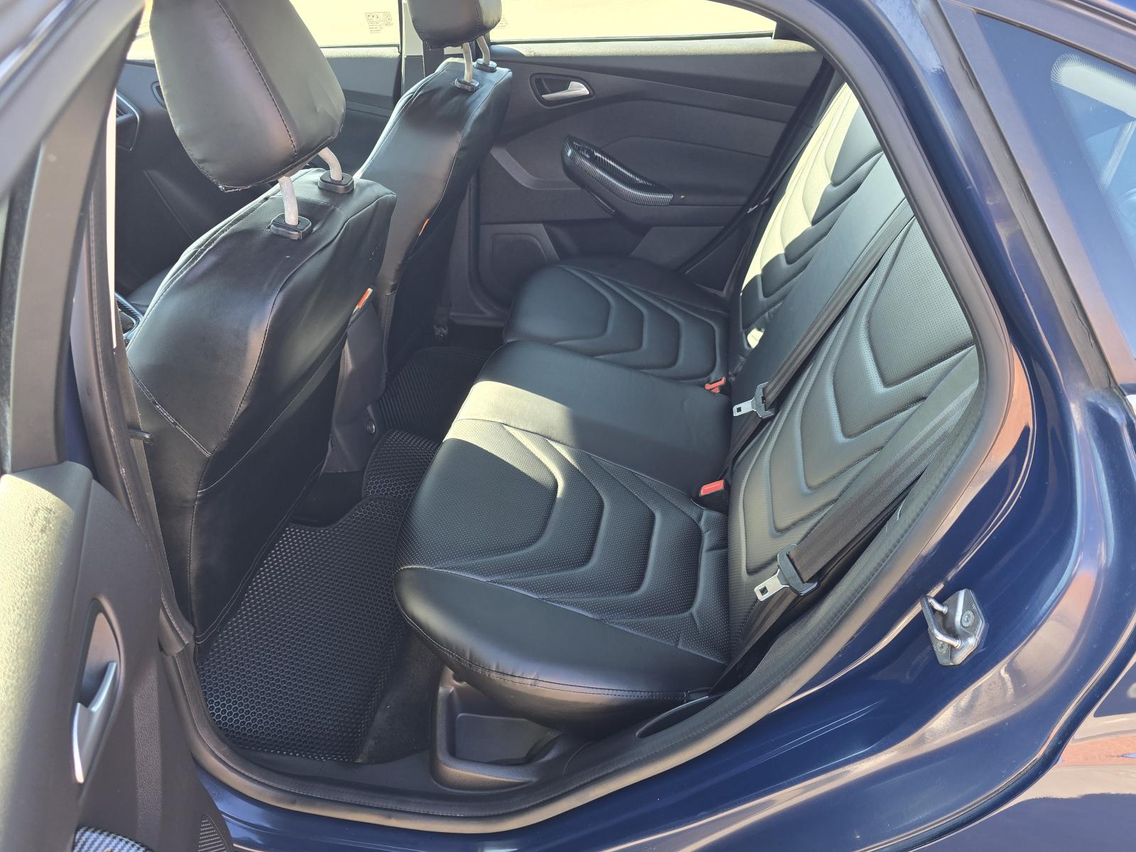 Ford Focus 2014 — фото 10